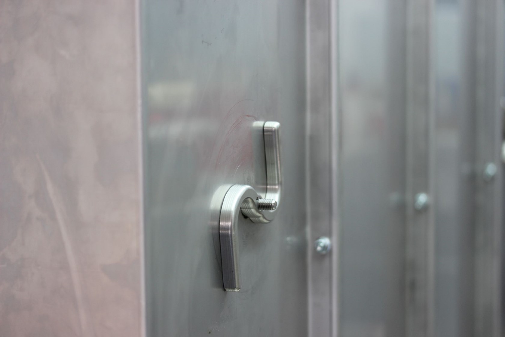 Strong spine with S-shape